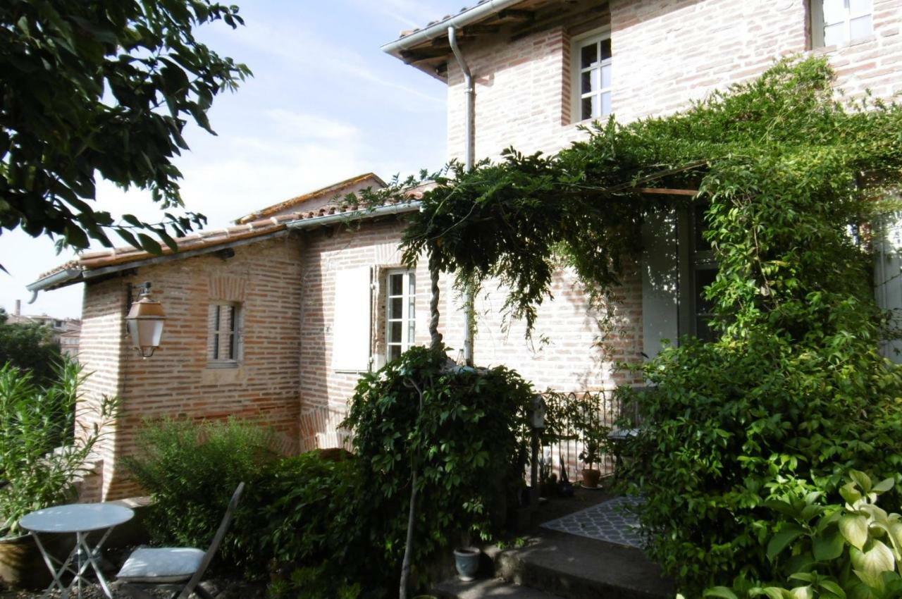 Comfort And Fab Views Albi Bagian luar foto