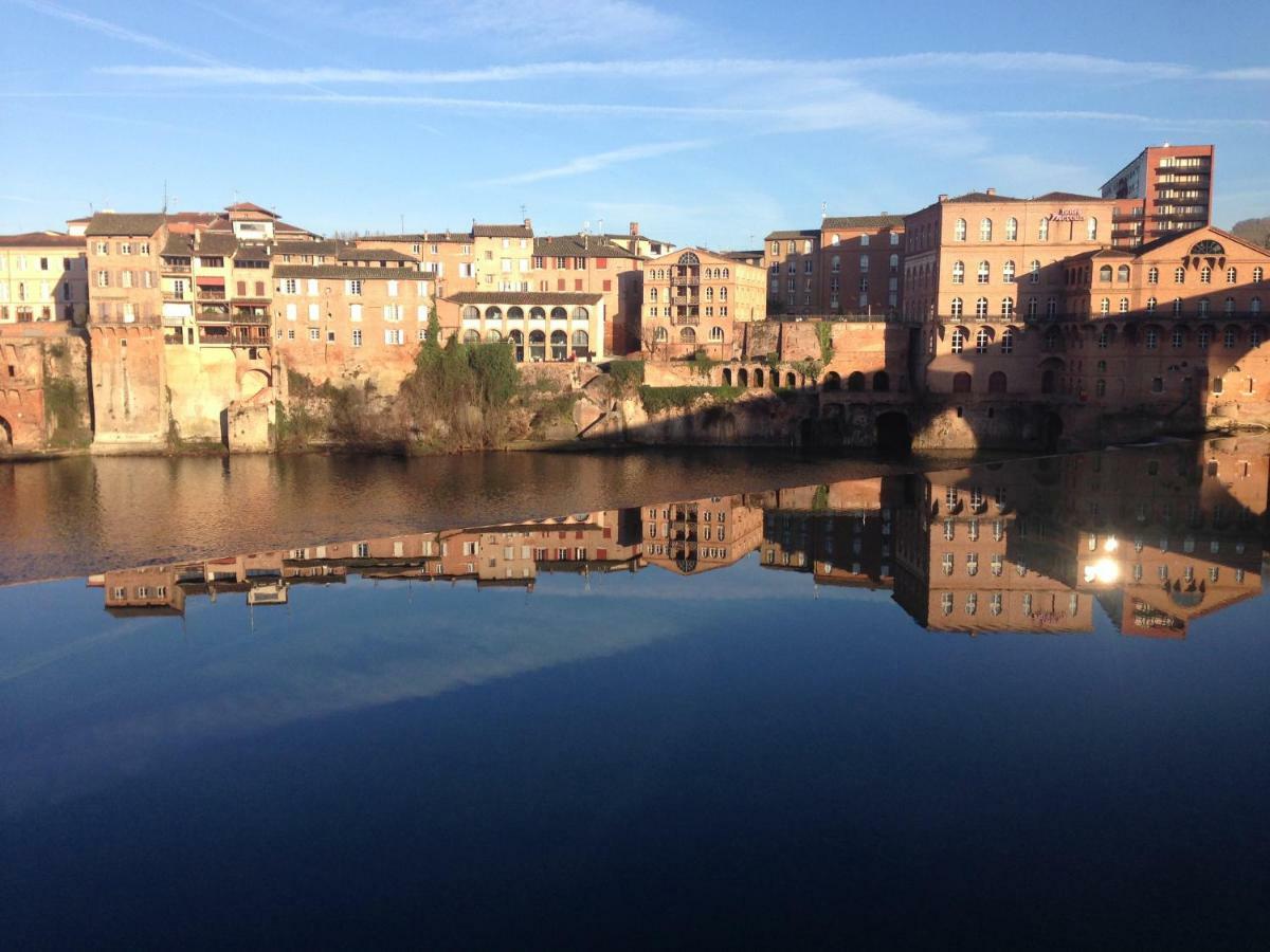 Comfort And Fab Views Albi Bagian luar foto