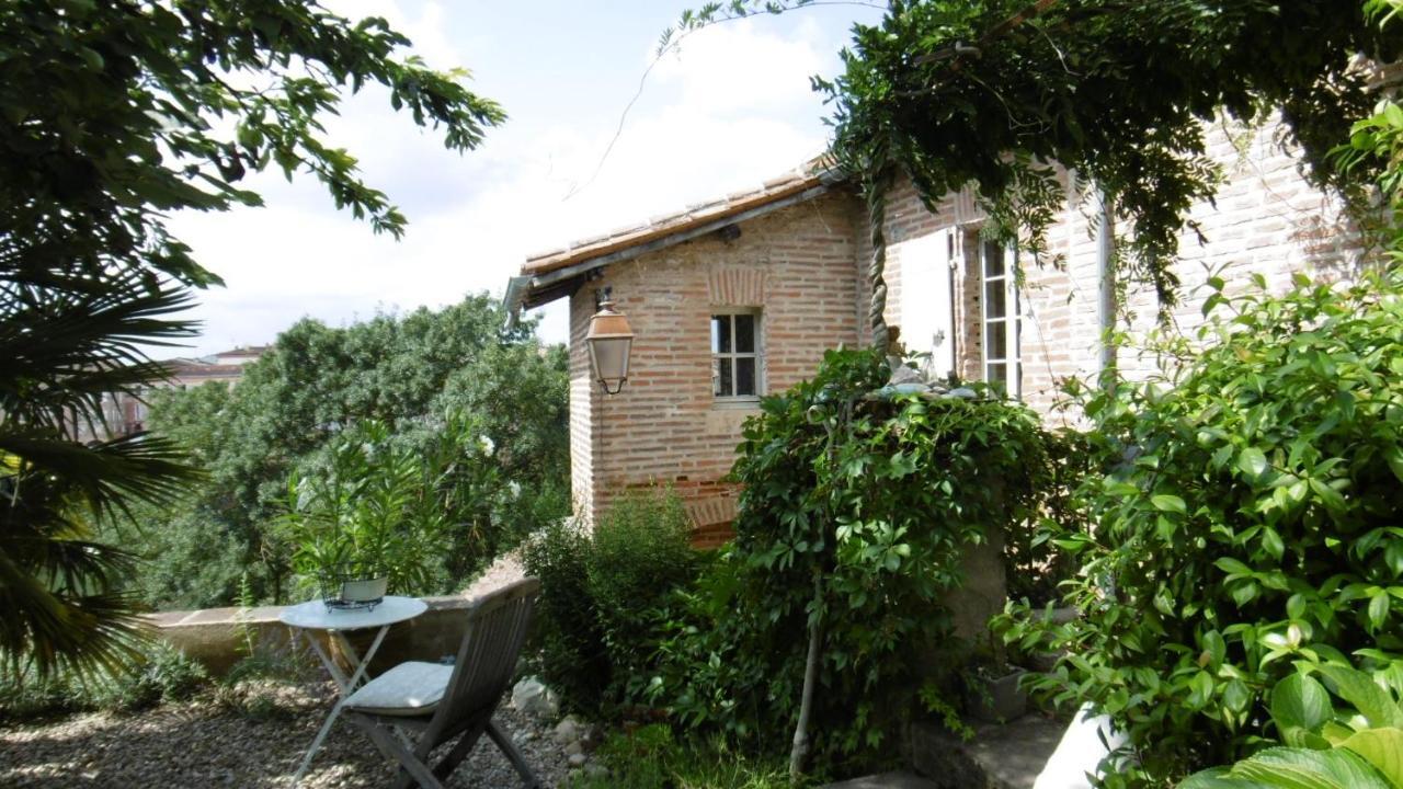 Comfort And Fab Views Albi Bagian luar foto